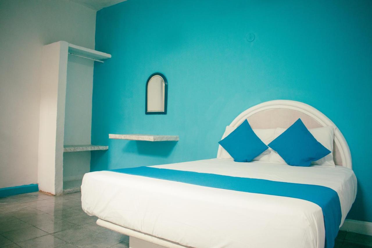 Hotel Posada Aurora เมริดา ภายนอก รูปภาพ